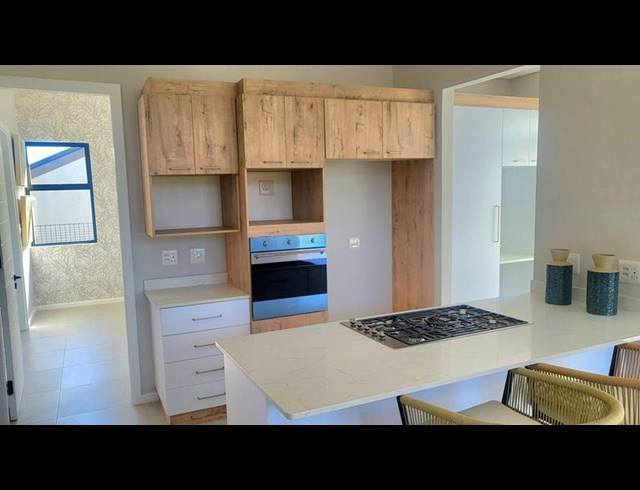 3 BEDROOM HOUSE FOR SALE IN SHEFFIELD BEACH